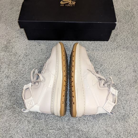 AF1 SE utility - Picture 4 of 12